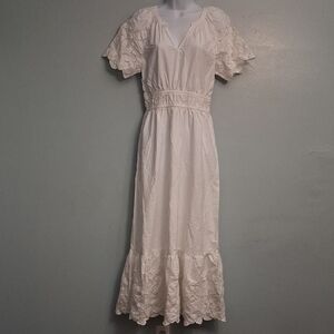 ON-34TH size Small women's maxi white short sleeve V-neck bride engagement dress